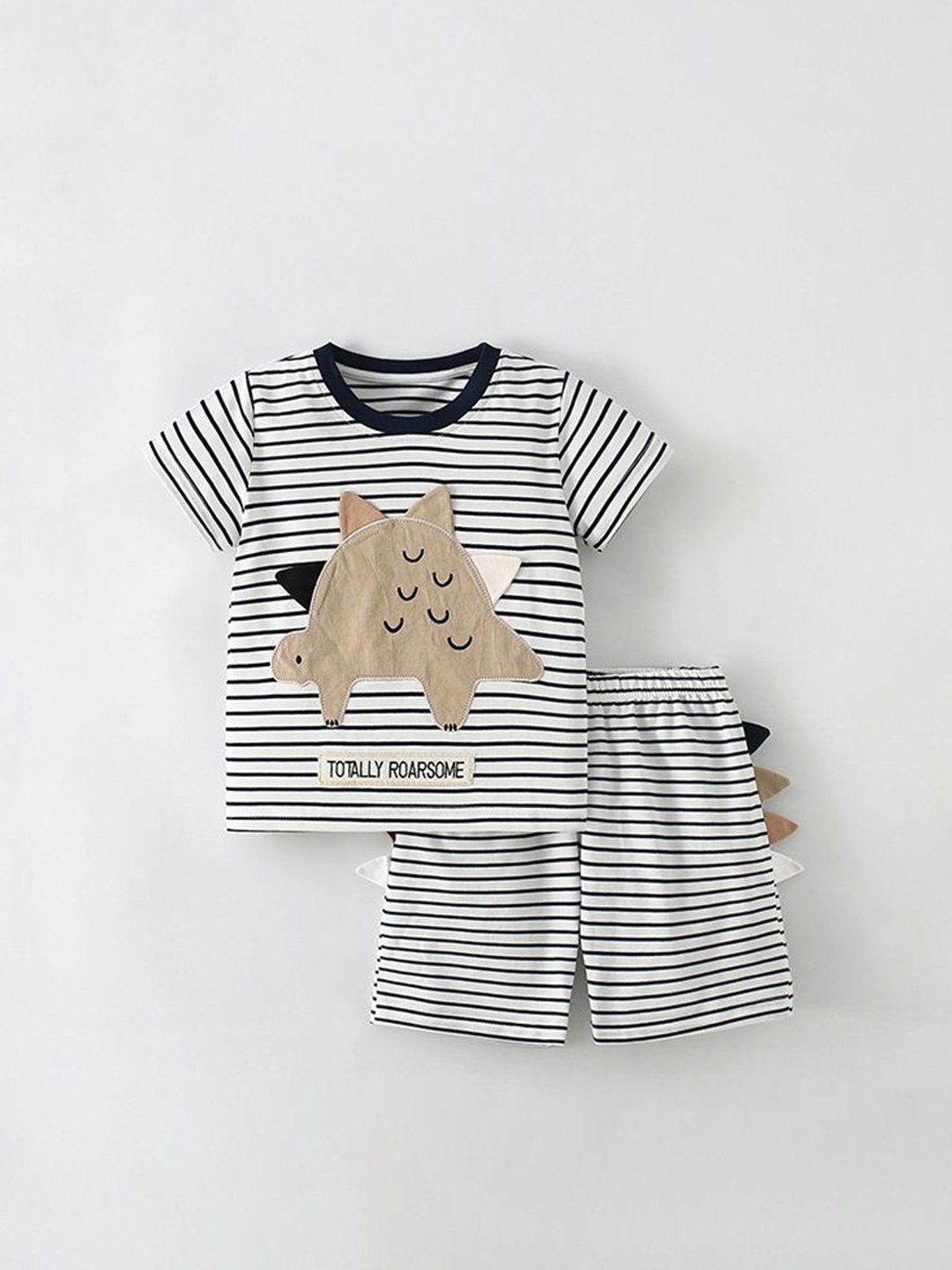 

StyleCast Boys White & Black Round Neck Striped Pure Cotton T-shirt with Shorts