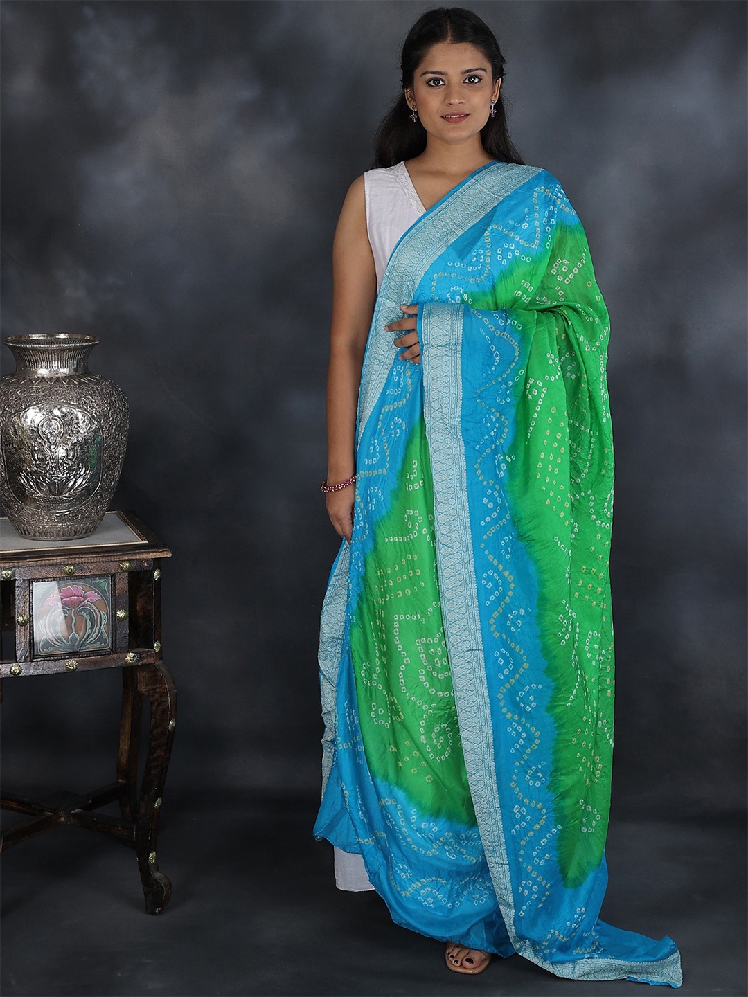 

Exotic India Pure Silk Tie-Dye Bandhani Pure Silk Dupatta, Green