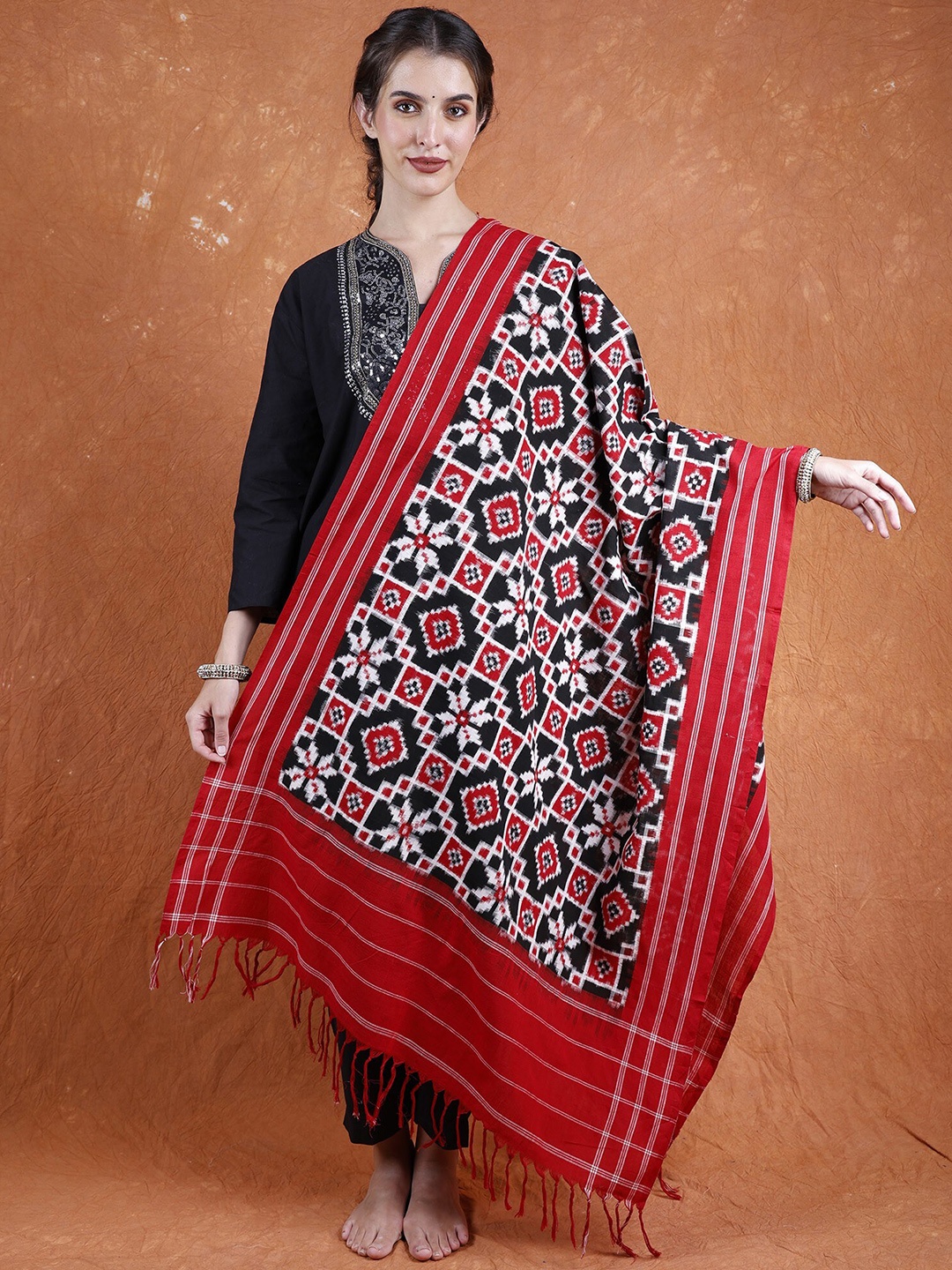

Exotic India Black and Red Pure Cotton Pochampally Ikat Handloom Dupatta