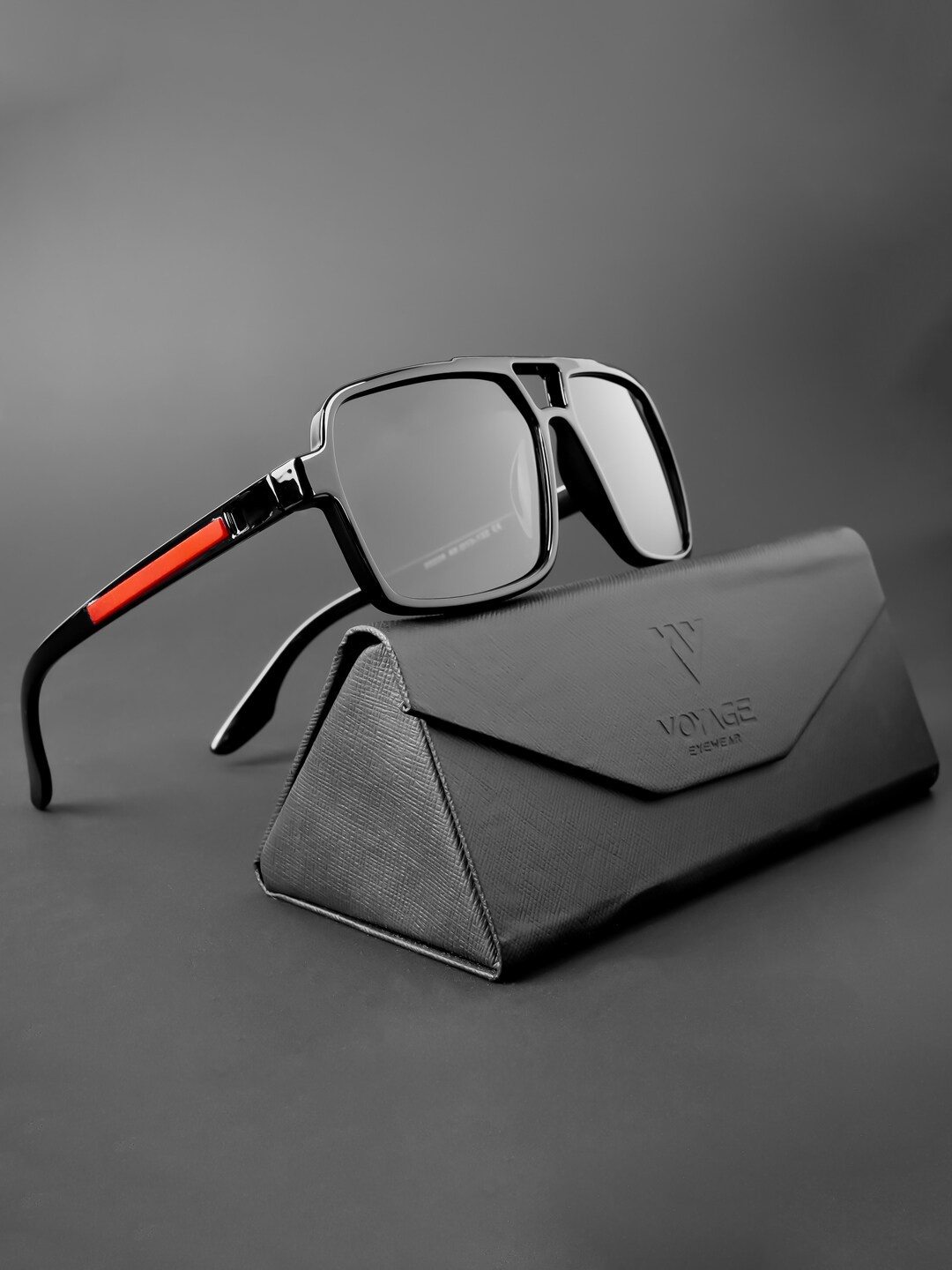 

Voyage Unisex Square Sunglasses with Polarised and UV Protected Lens-20228PMG5240, Black