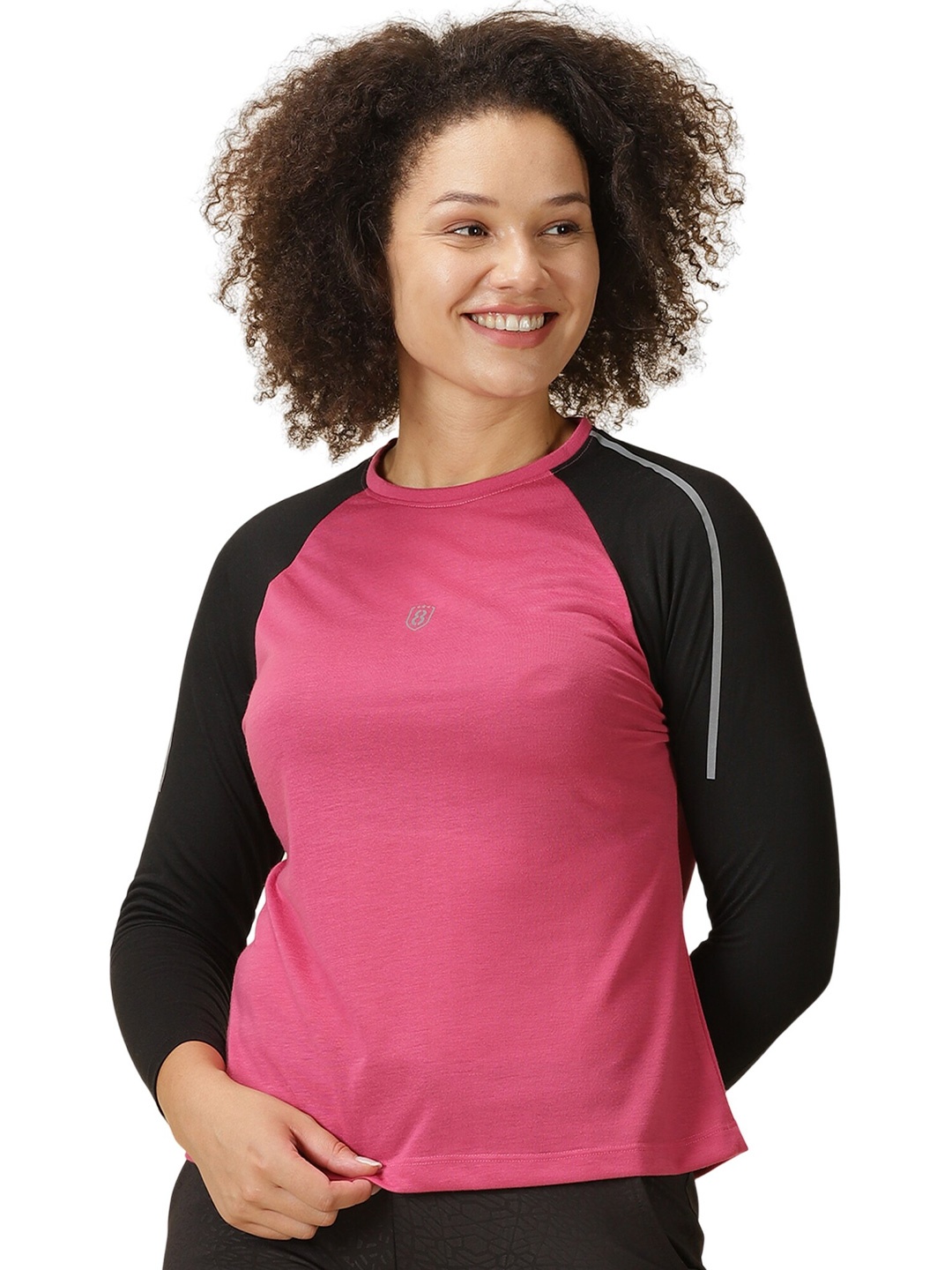 

DOMIN8 Colourblocked Raglan Full Sleeve Outdoor Training T-Shirt, Pink