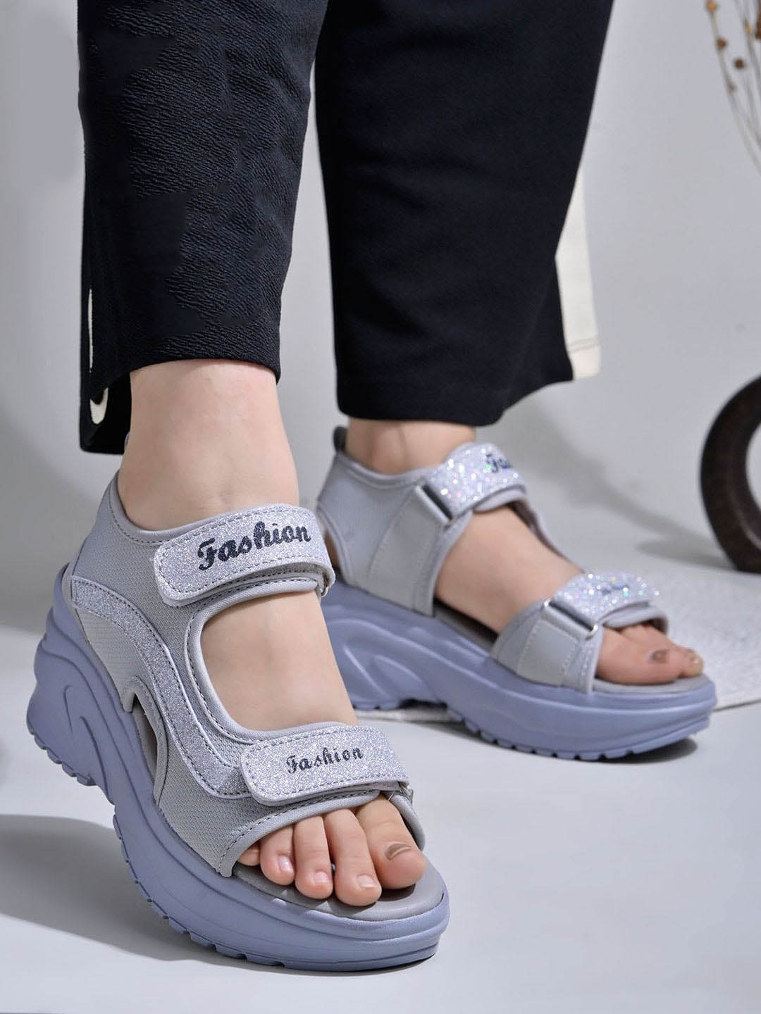 

Shoetopia Girls Open Toe Wedge Heels with Buckles, Grey