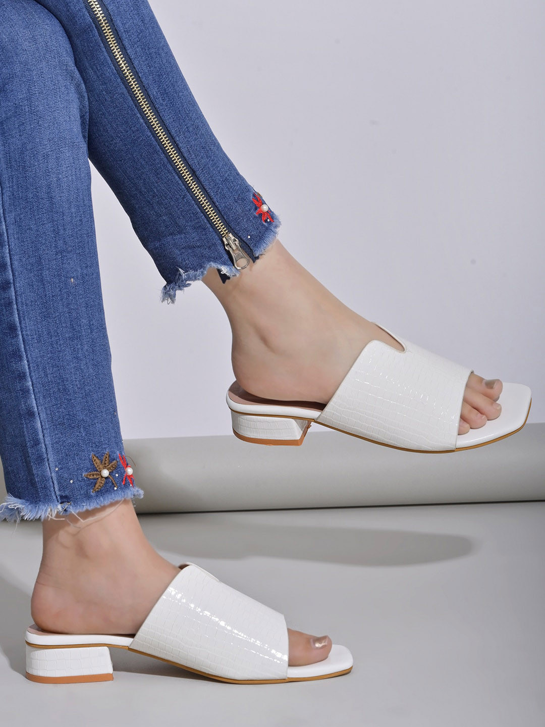

Shoetopia Girls Open Toe Block Heels, White