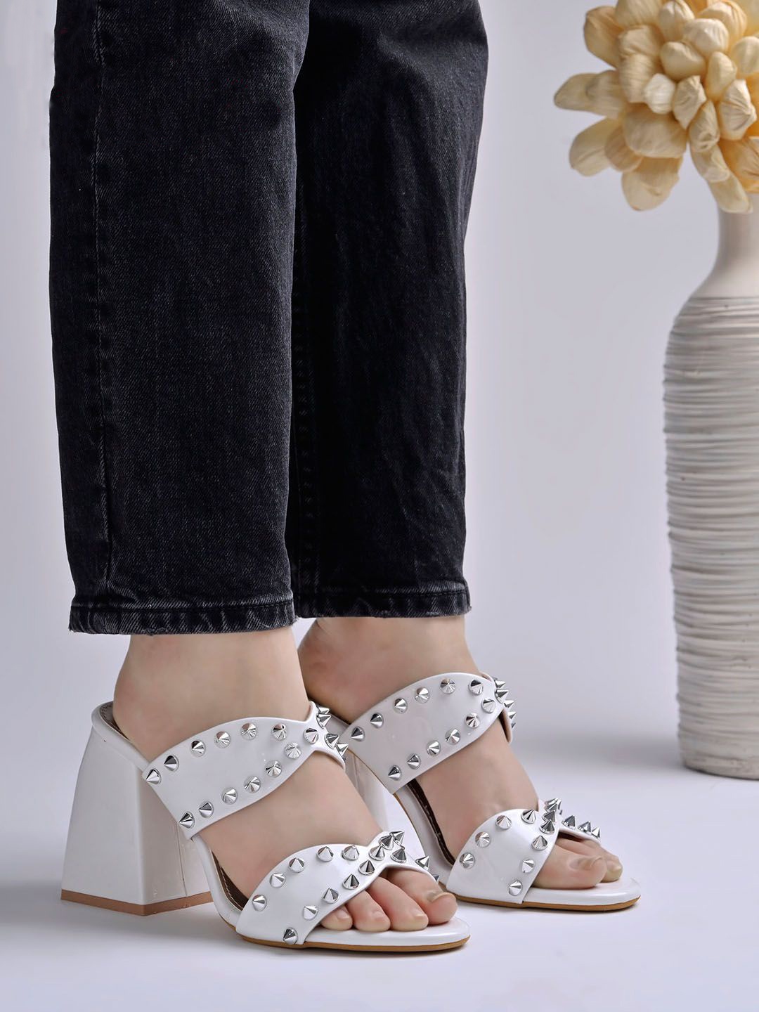 

Shoetopia Girls Embellished Open Toe Block Heels, White