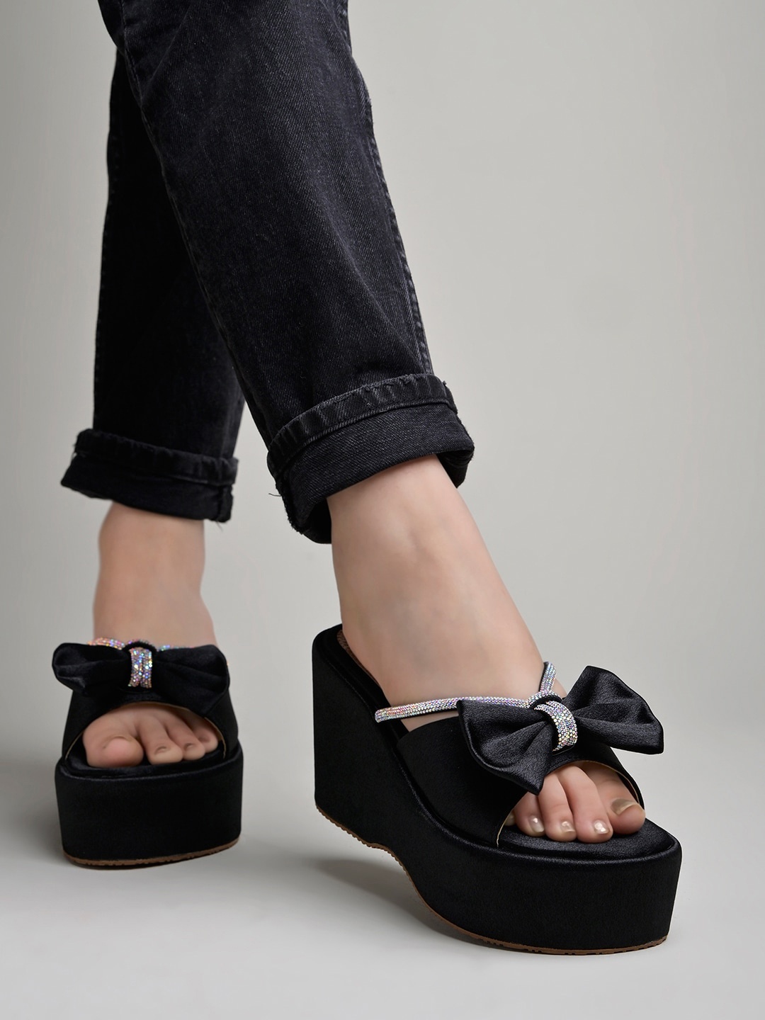 

Shoetopia Girls Embellished Flatform Heels with Bows, Black