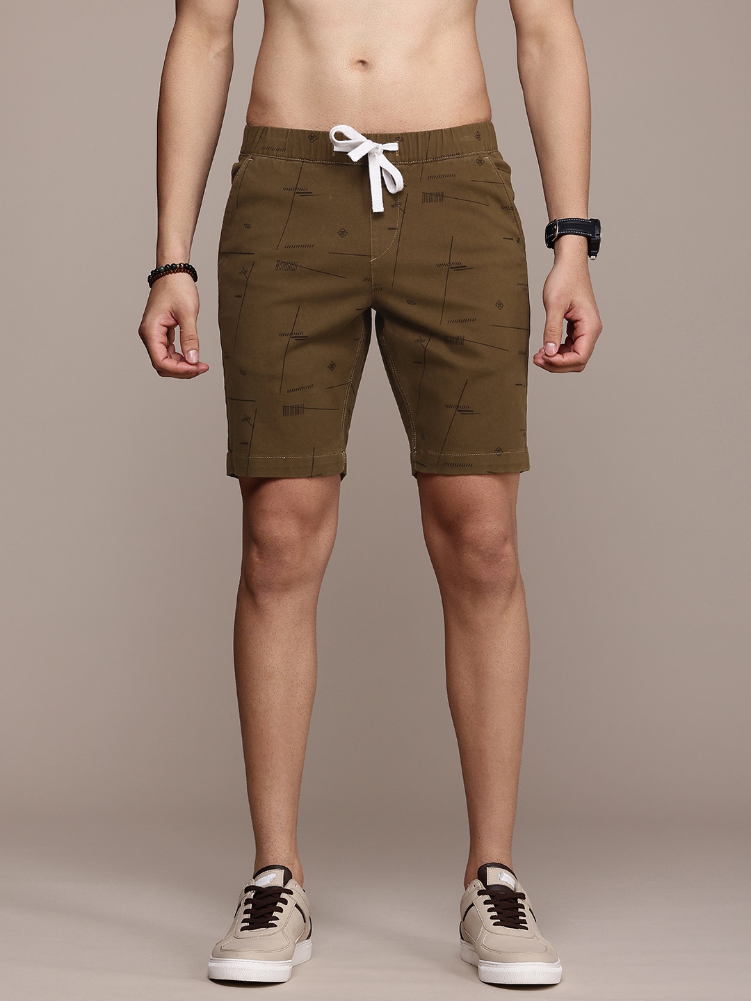 

Roadster Men Conversational Printed Regular Fit Casual Shorts, Brown