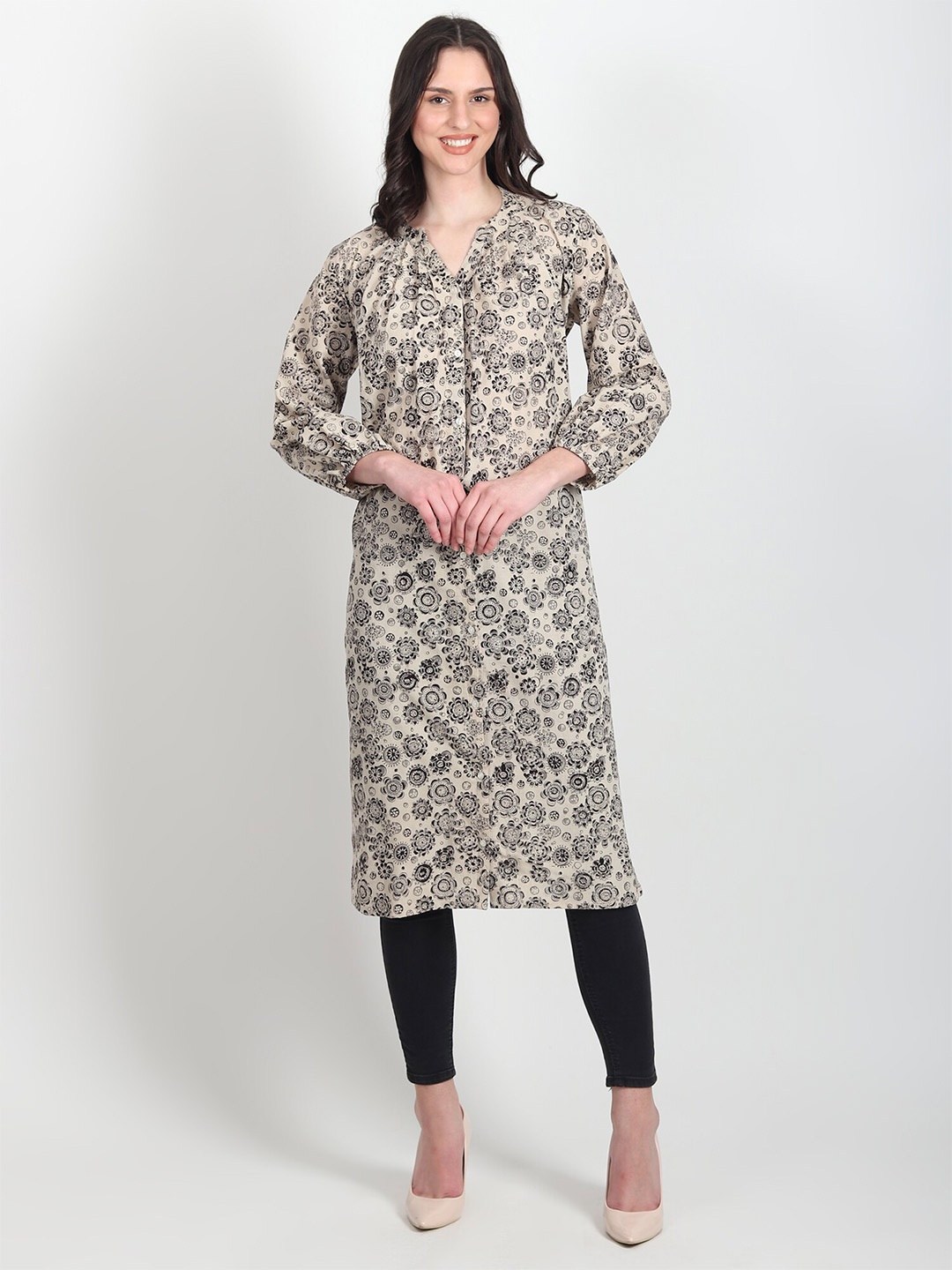 

Art Avenue Floral Printed Cotton Kurta, Black
