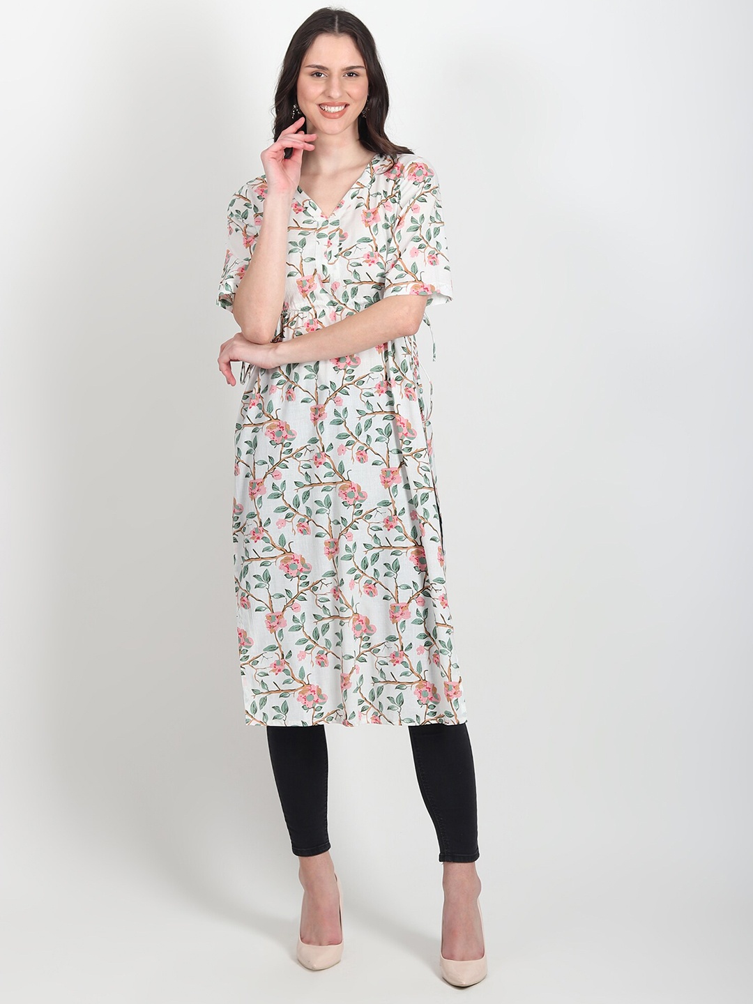 

Art Avenue Floral Printed Pure Cotton Straight Kurta, Green