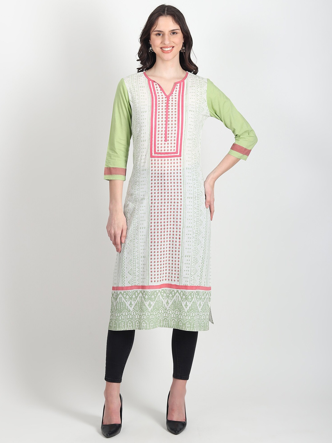 

Art Avenue Geometric Printed Notch Neck Pure Cotton Straight Kurta, Pink