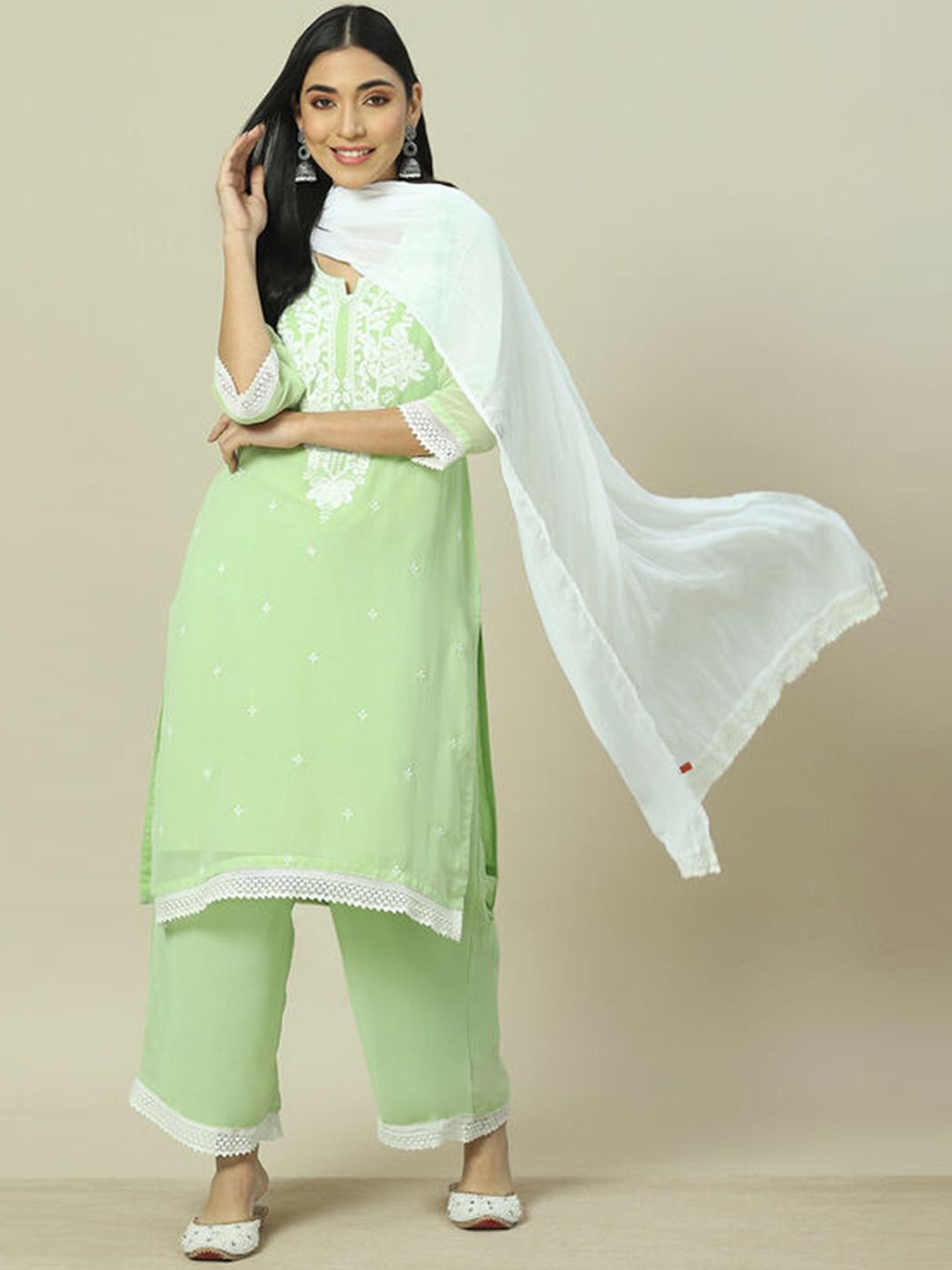 

Rangriti Floral Embroidered Thread Work Straight Kurta, Lime green