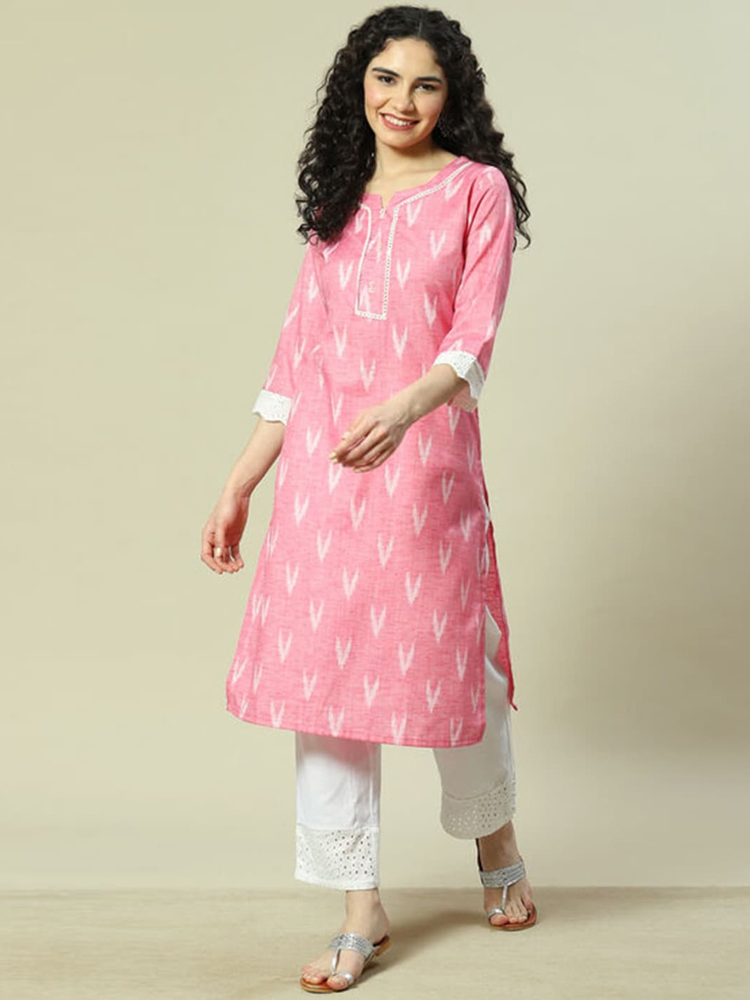 

Rangriti Abstract Printed Mandarin Collar Thread Work Straight Kurta, Pink