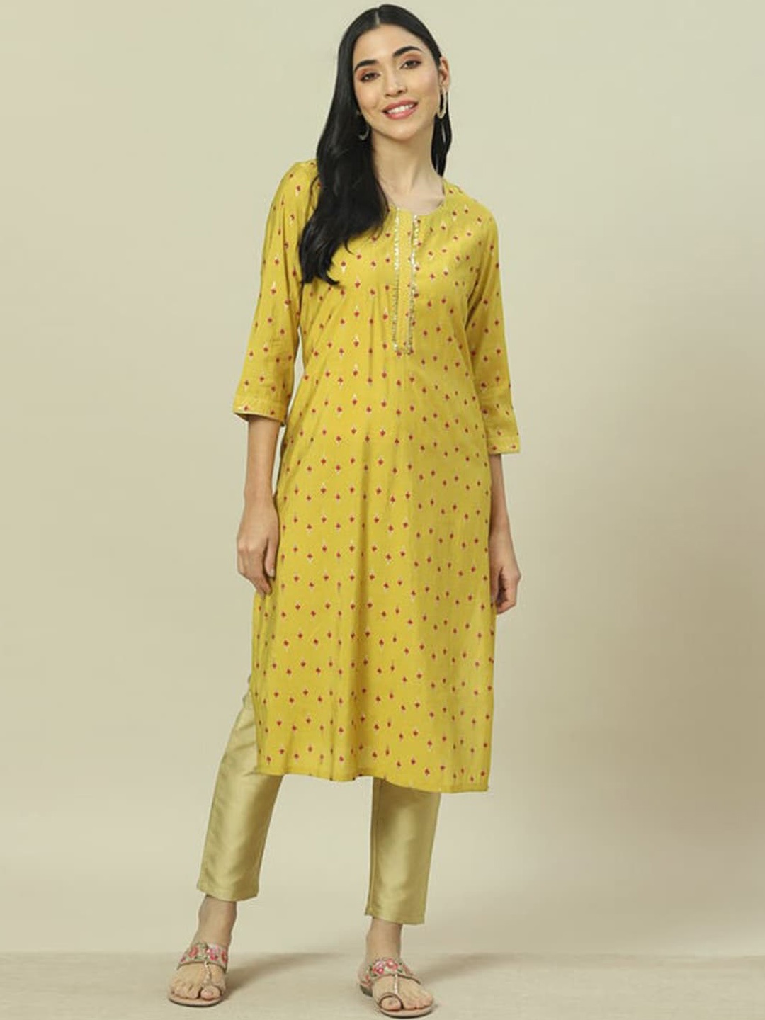 

Rangriti Embroidered Round Neck Straight Kurta, Lime green