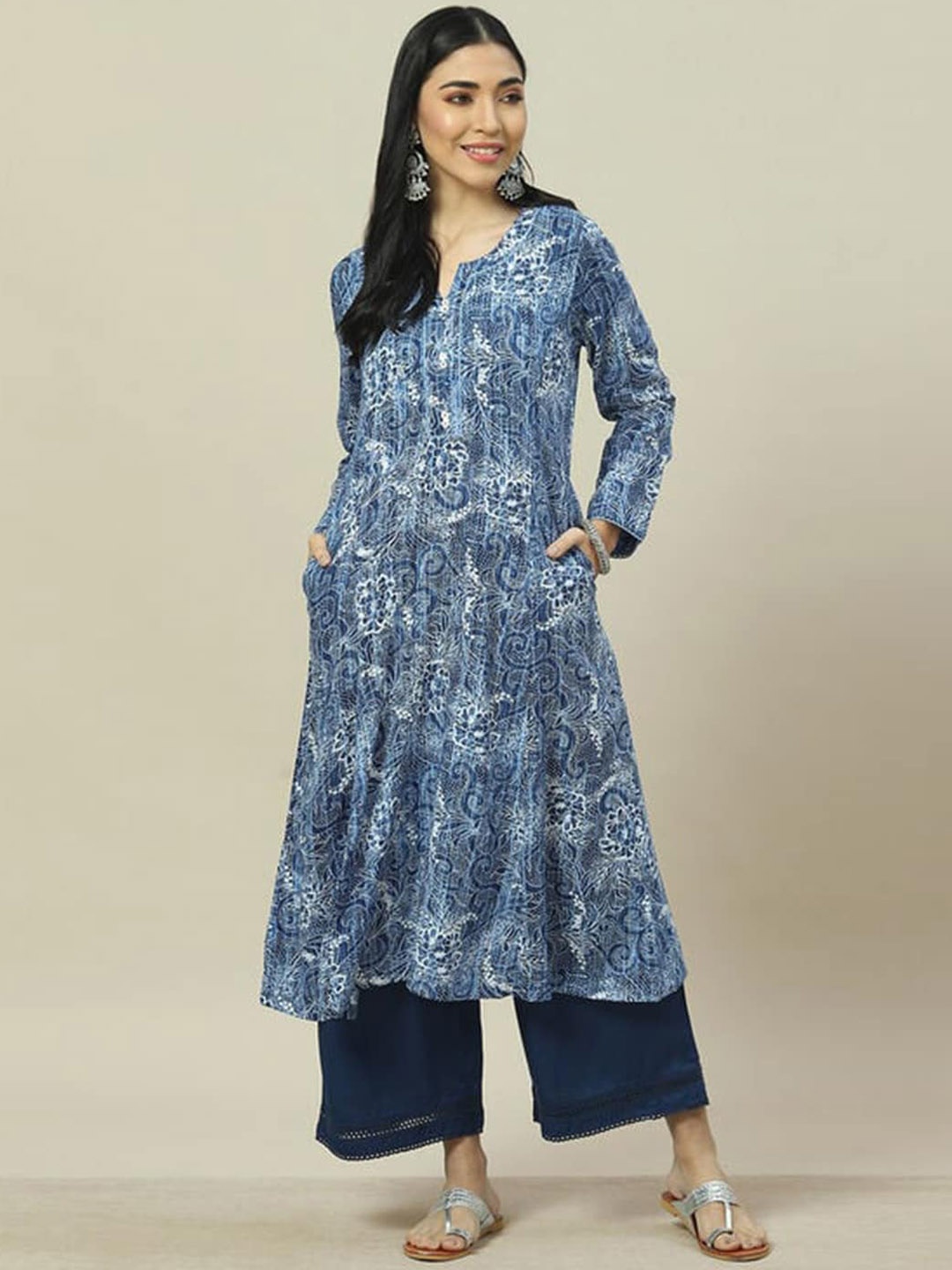 

Rangriti Round Neck Gotta Patti Anarkali Kurta, Blue