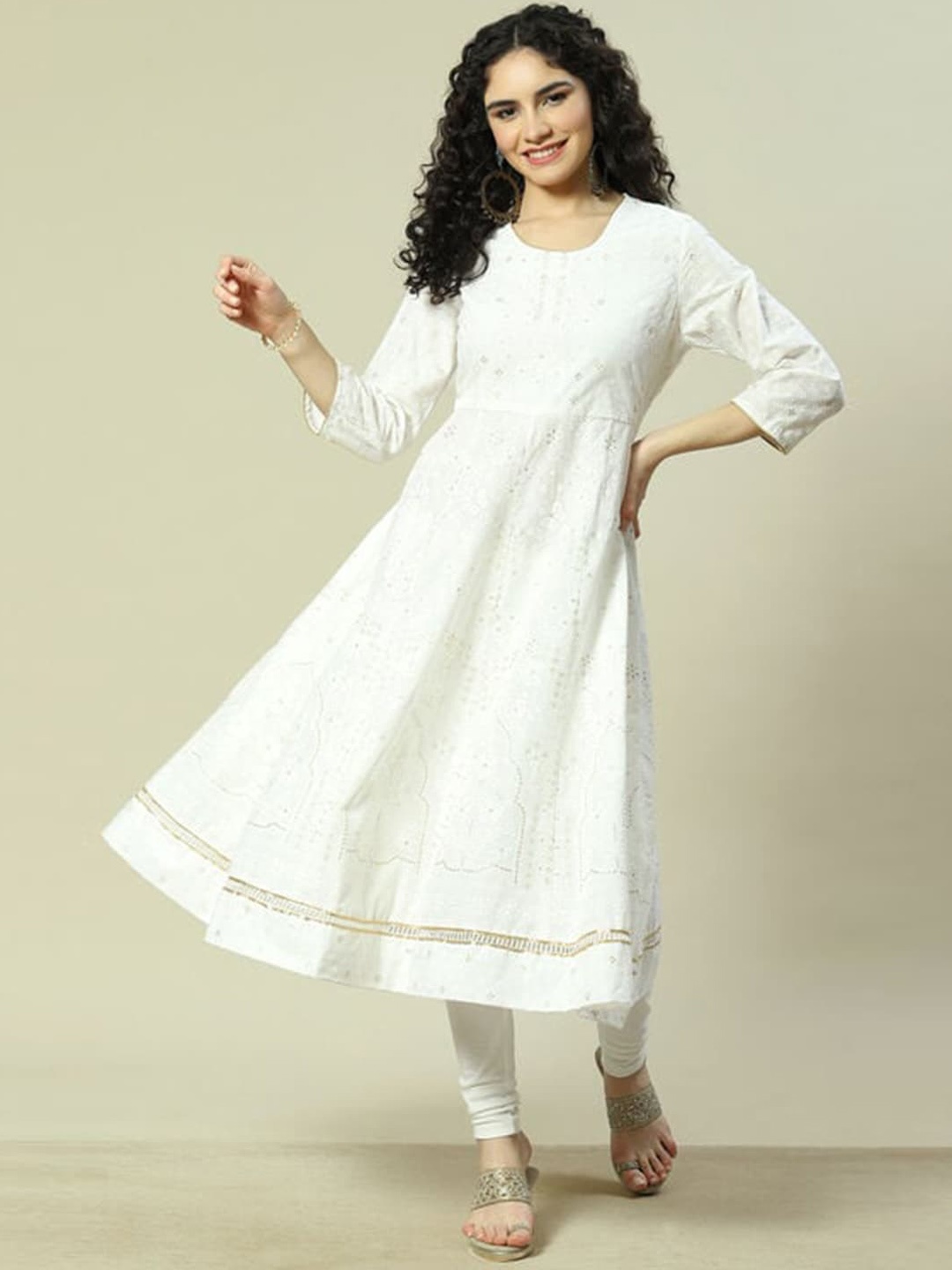 

Rangriti Round Neck Flared Sleeves Thread Work Anarkali Kurta, White