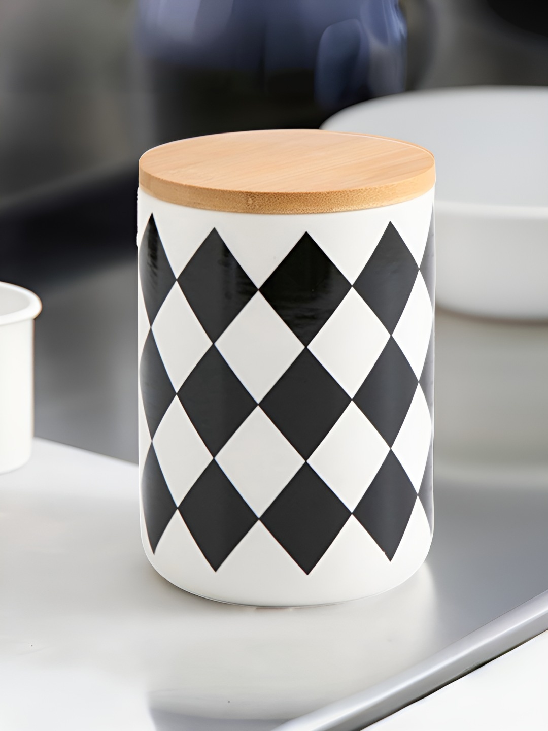 

USHA SHRIRAM Black & White Ceramic Jar with Bamboo Lid 800ml