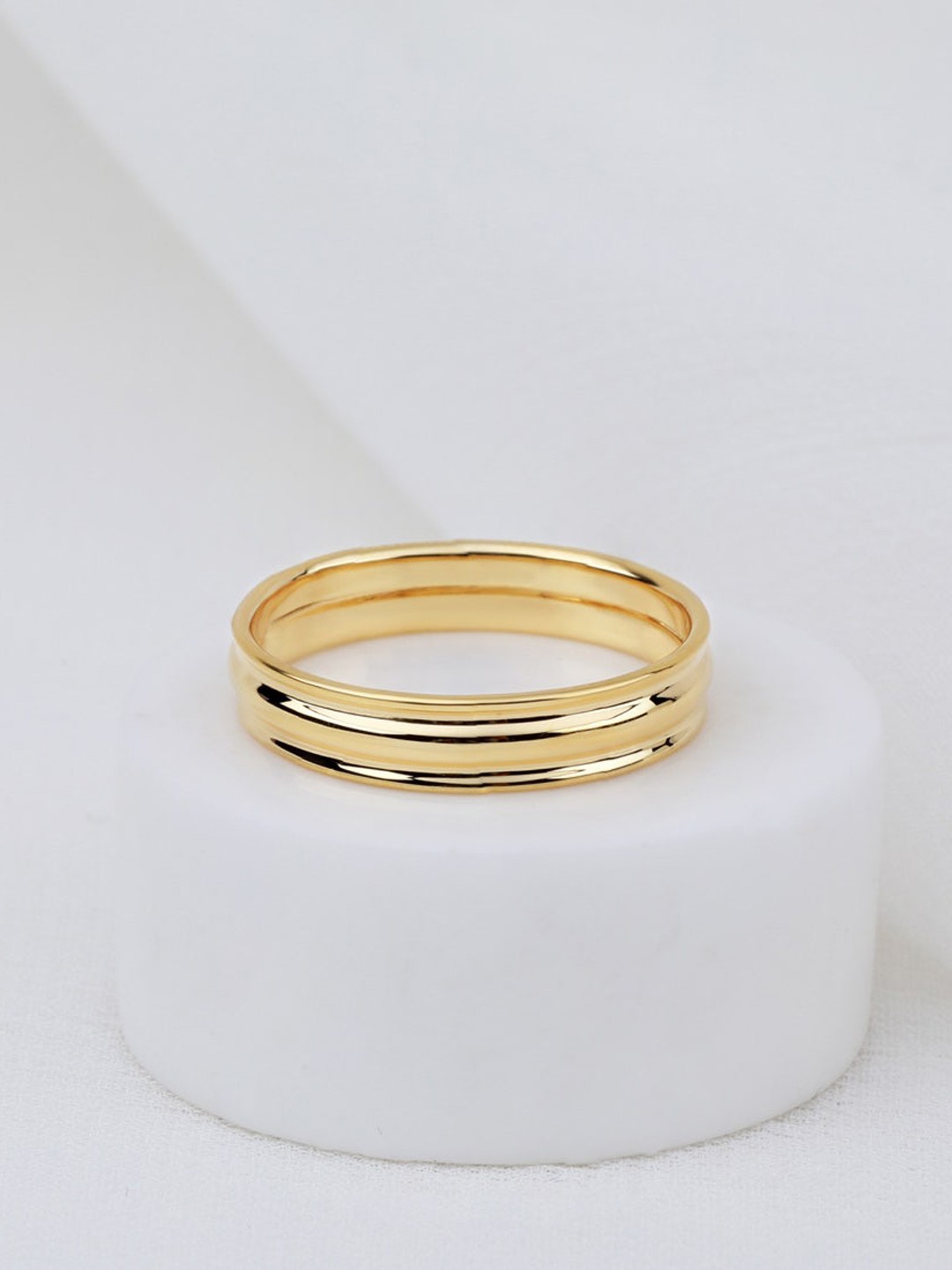 

CANDERE A KALYAN JEWELLERS COMPANY 18KT (750) Gold Finger Ring-2.12gm