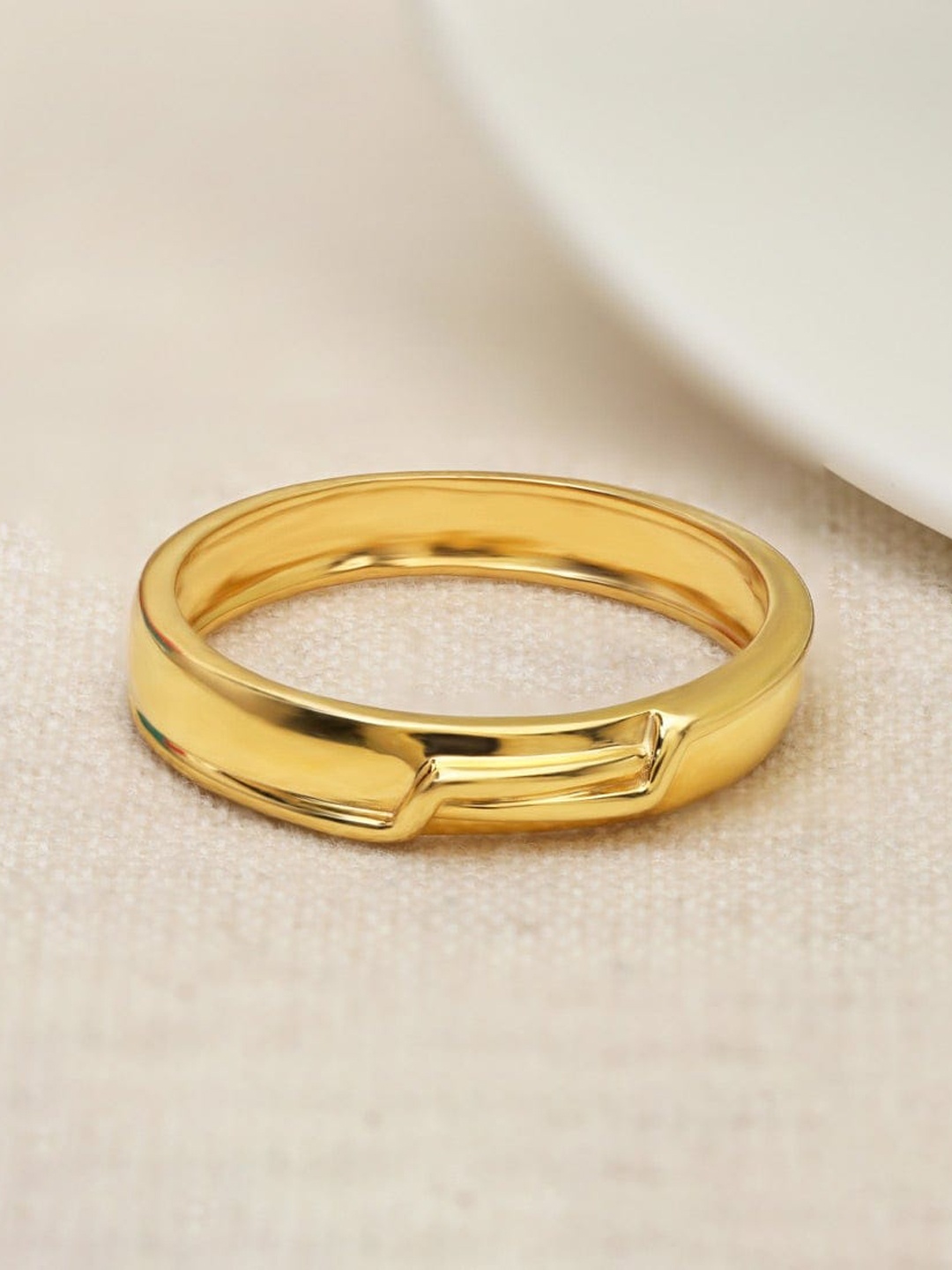 

CANDERE A KALYAN JEWELLERS COMPANY BIS Hallmark Men 18KT (750) Gold Band Ring-3.51 gm