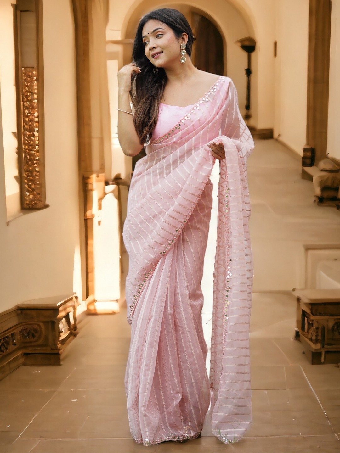 

Vastrasky Global Ethnic Motifs Sequinned Organza Saree, Pink