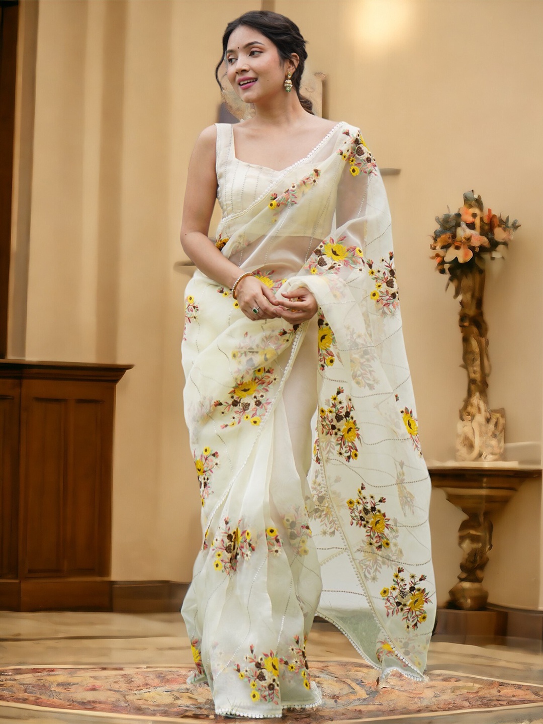 

Vastrasky Global Floral Zardozi Organza Saree, Off white