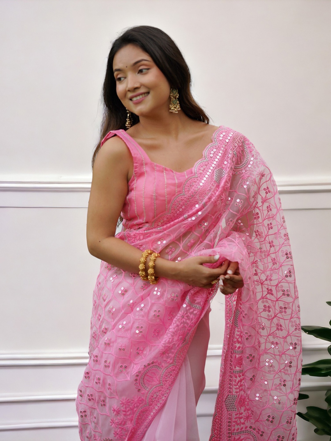 

Vastrasky Global Ethnic Motifs Sequinned Organza Saree, Pink