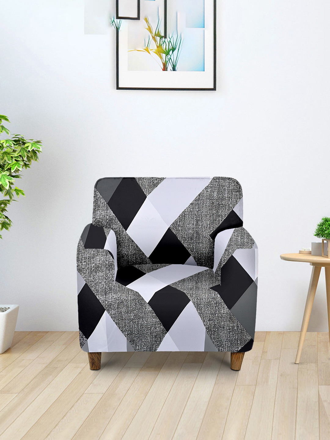 

Aura White & Black Printed Single Seater Sofa Cover With Arms