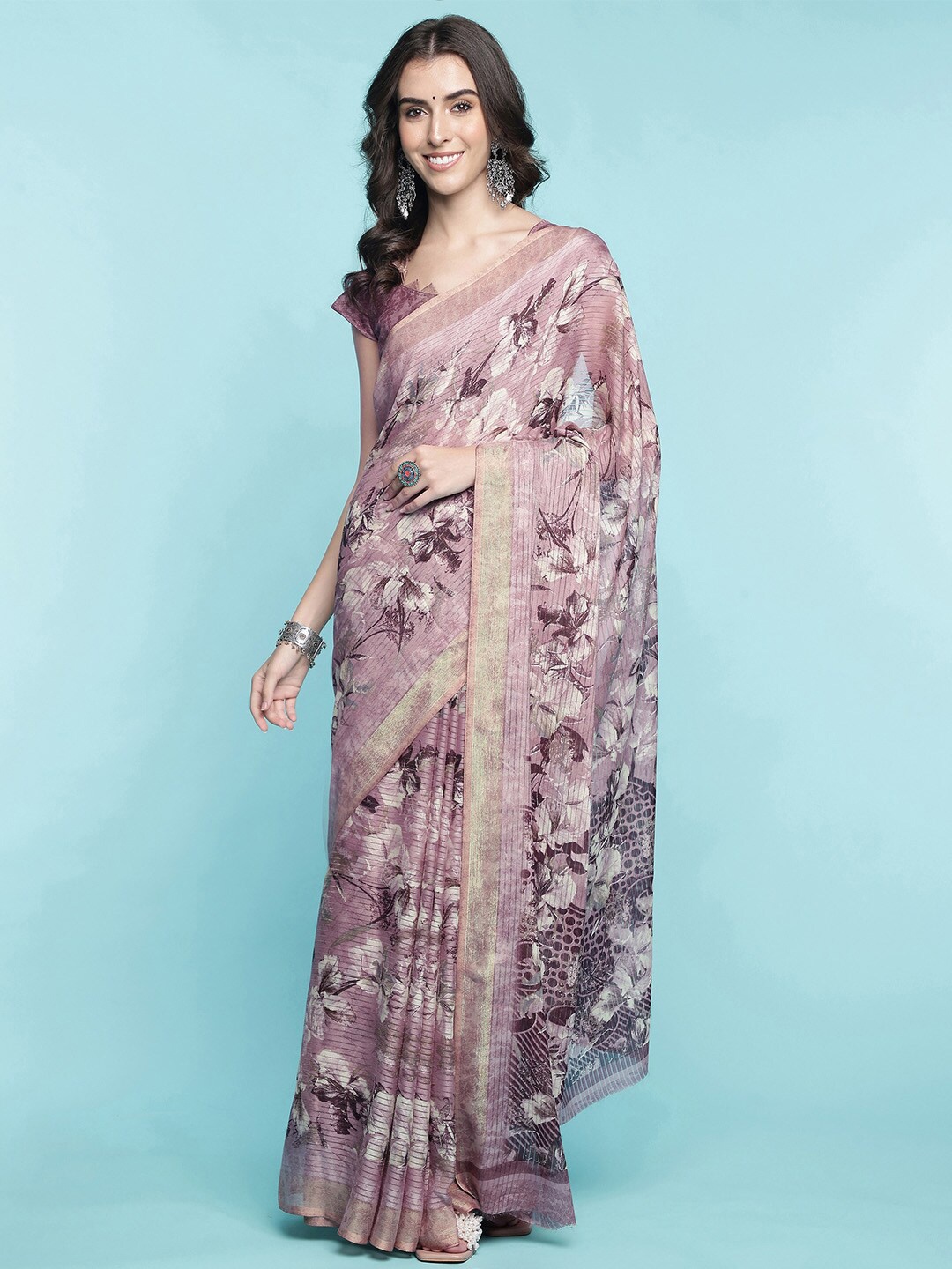 

Ishin Floral Poly Georgette Saree, Purple