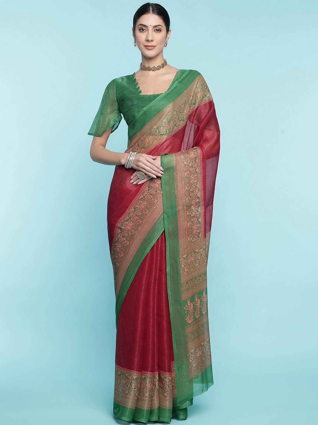 

Ishin Ethnic Motifs Poly Chiffon Saree, Maroon
