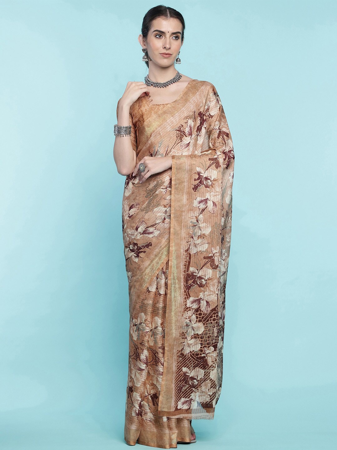 

Ishin Floral Poly Georgette Saree, Orange