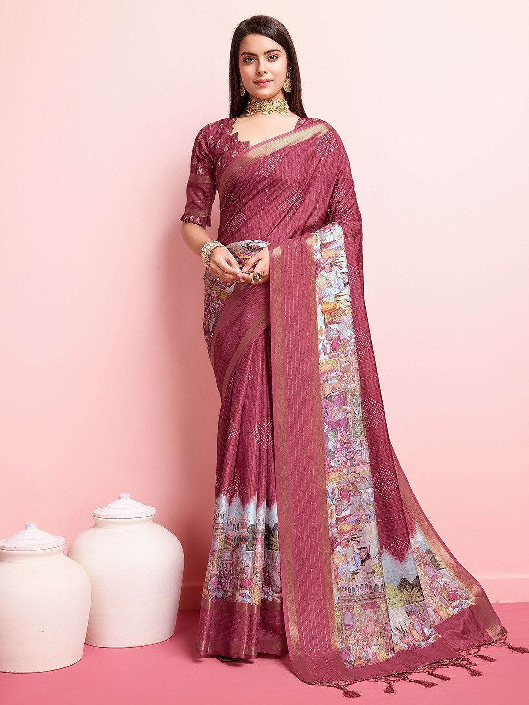 

Ishin Silk Blend Saree, Red