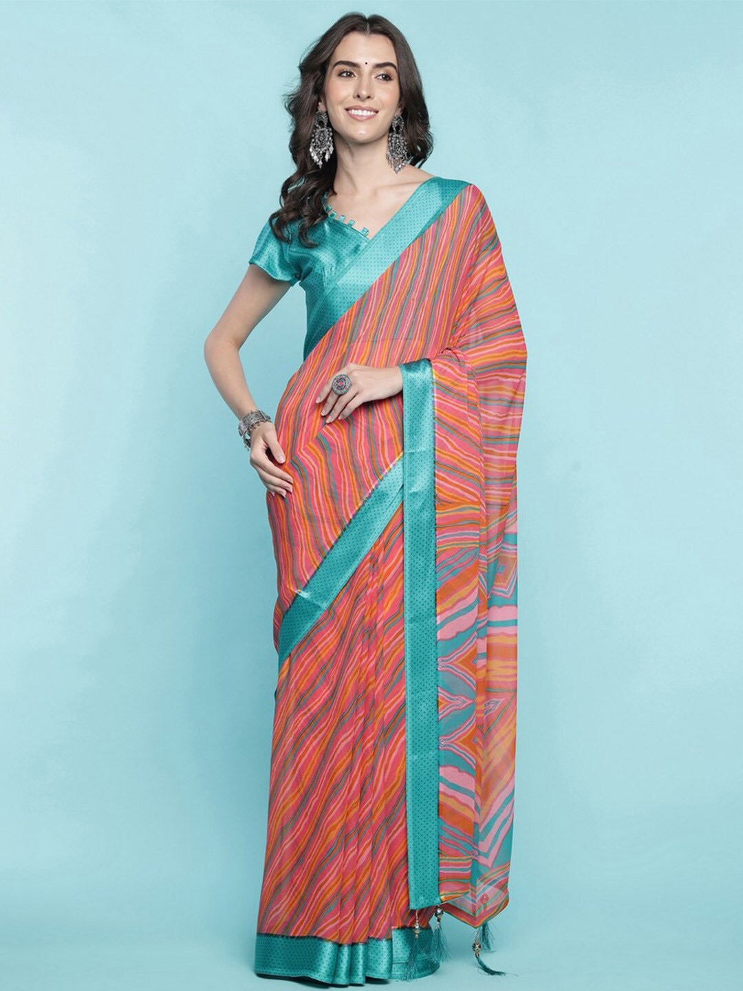 

Ishin Striped Poly Chiffon Saree, Peach