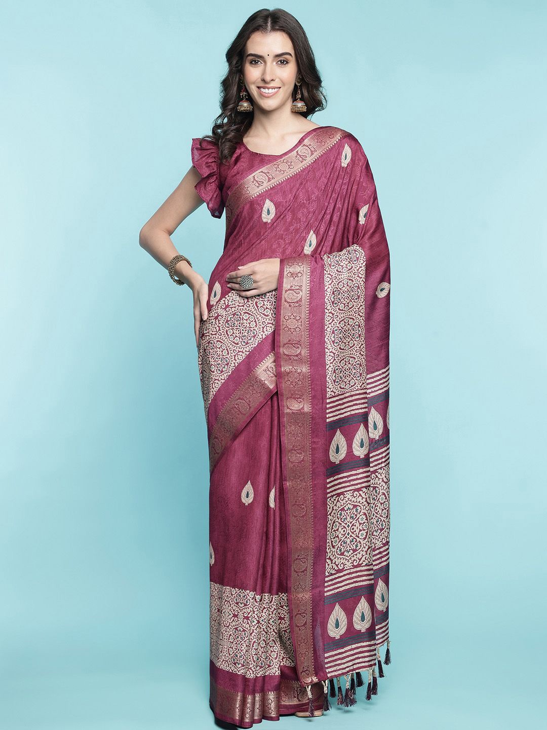 

Ishin Zari Silk Blend Saree, Burgundy