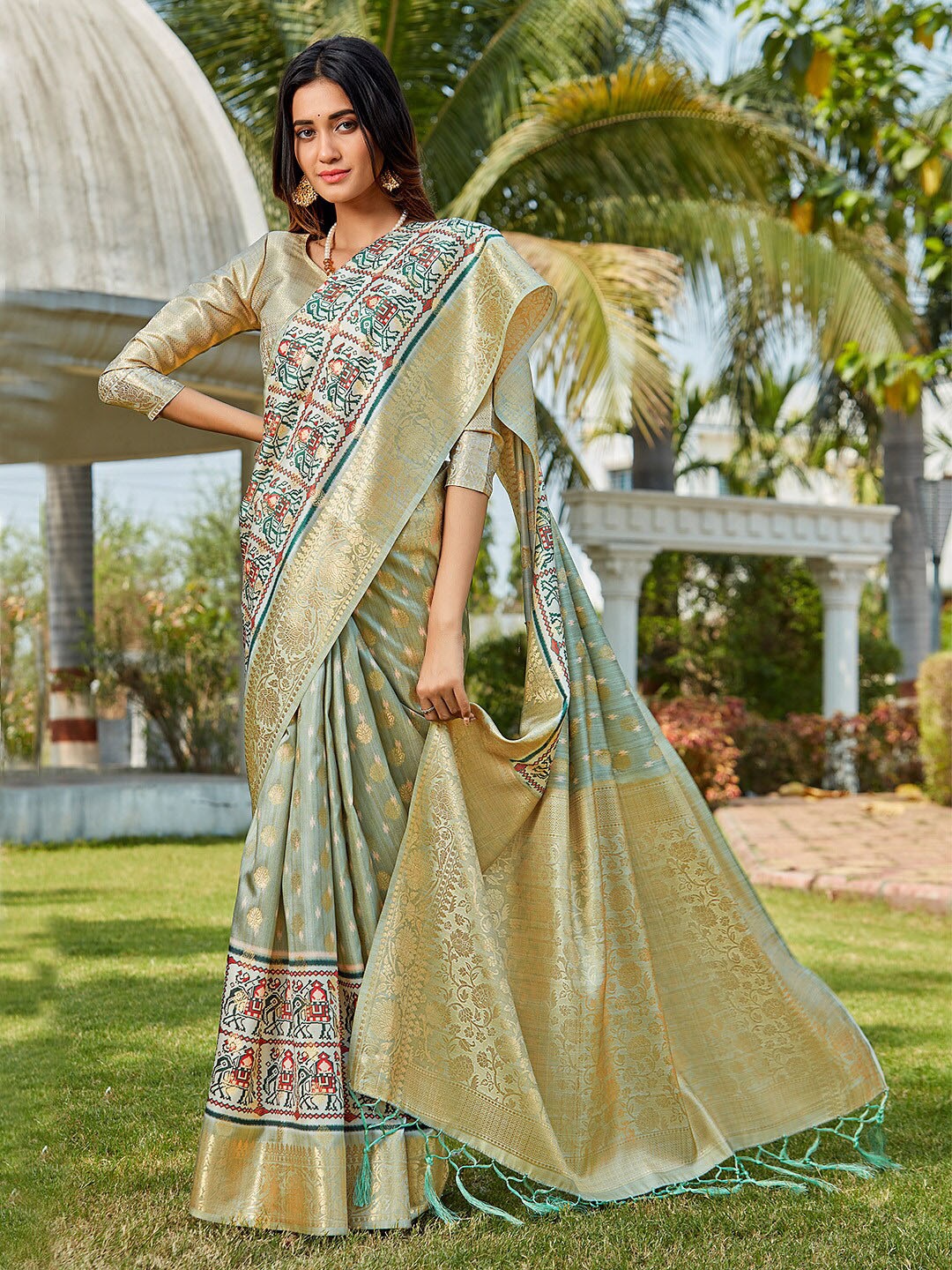 

Ishin Kalamkari Silk Blend Patola Saree, Teal