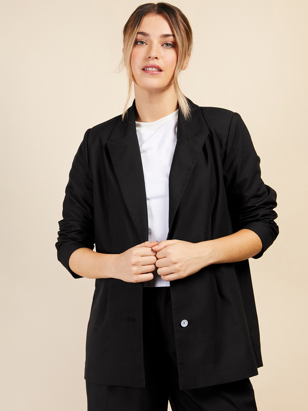 

Little Mistress Peaked Lapel Collar Single-Breasted Regular Fit Blazer, Black