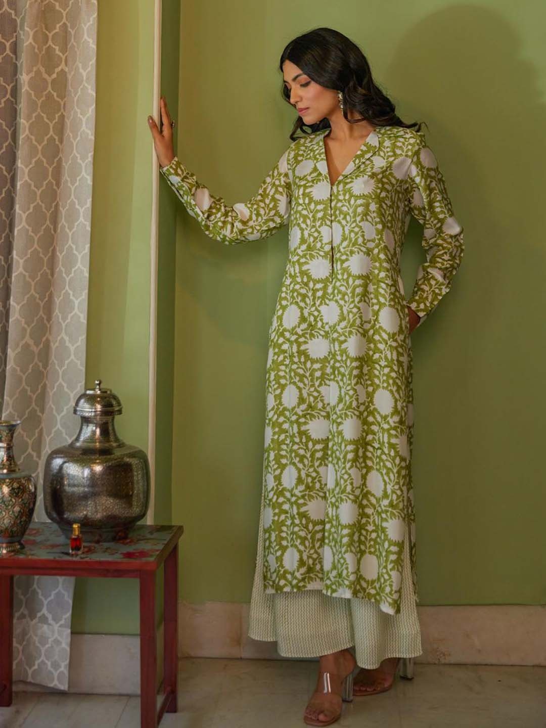 

Kapraaha Women Printed Regular Pure Cotton Kurta with Palazzos, Green