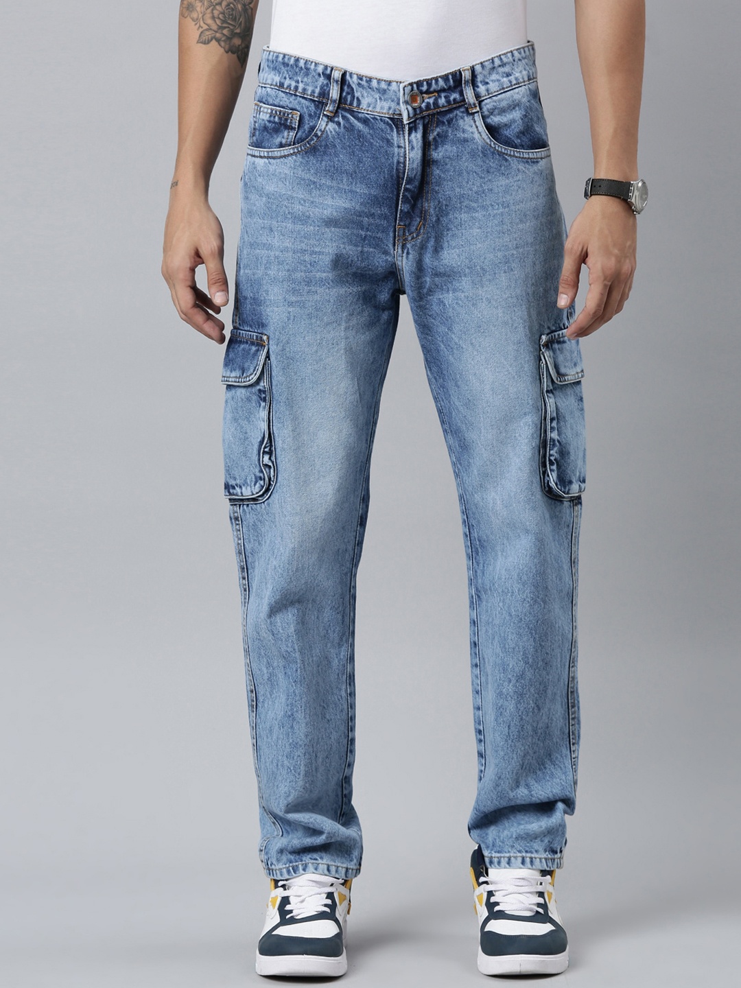 

CINOCCI Men Faded Relaxed Straight Fit Mid-Rise Cargos Trousers, Blue