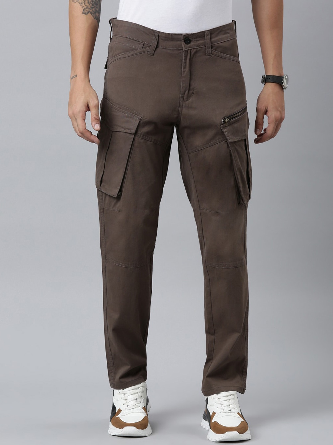 

CINOCCI Men Relaxed Straight Fit Mid-Rise Cargos Trousers, Grey