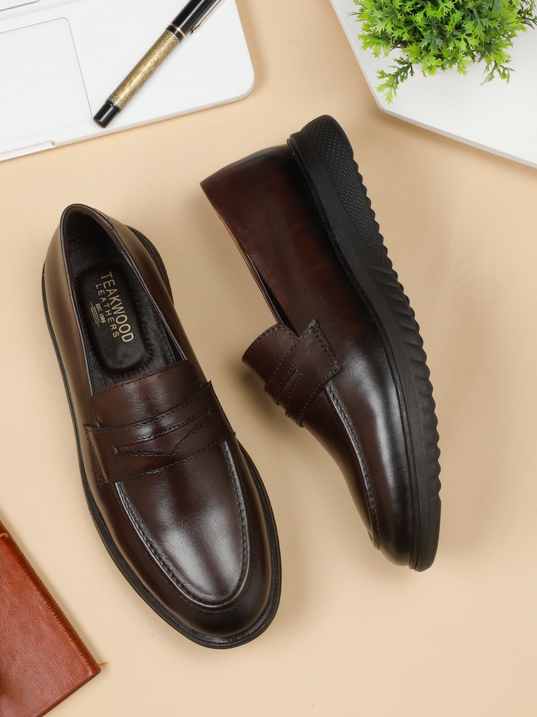 

Teakwood Leathers Men Leather Slip-On Sneakers, Brown