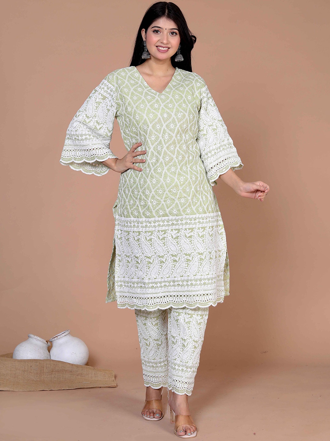 

MIRAVAN Floral Embroidered Thread Work Pure Cotton Kurta with Palazzos, Green