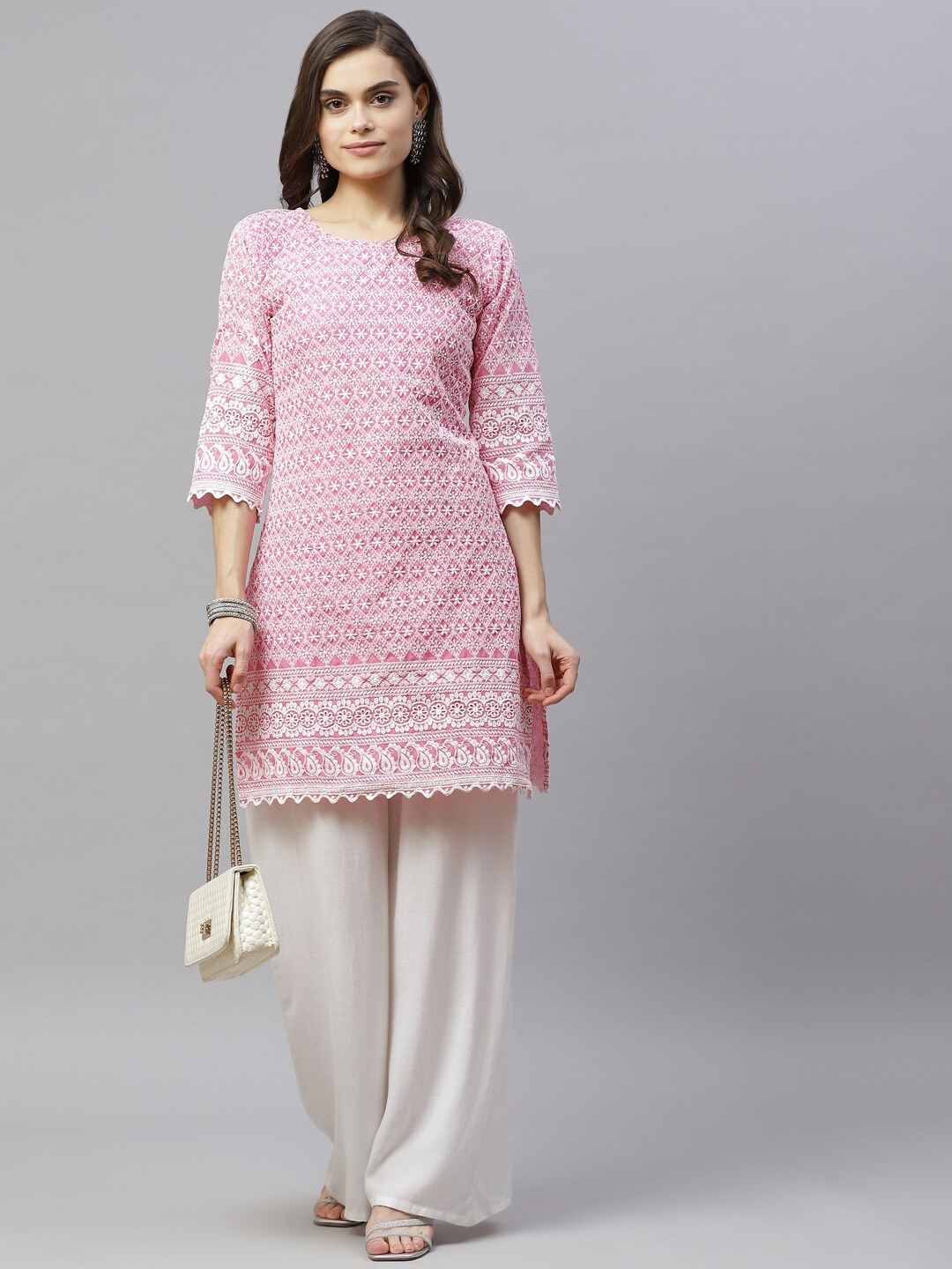 

MIRAVAN Round Neck Ethnic Motifs Embroidered Thread Work Cotton Straight Kurta, Pink