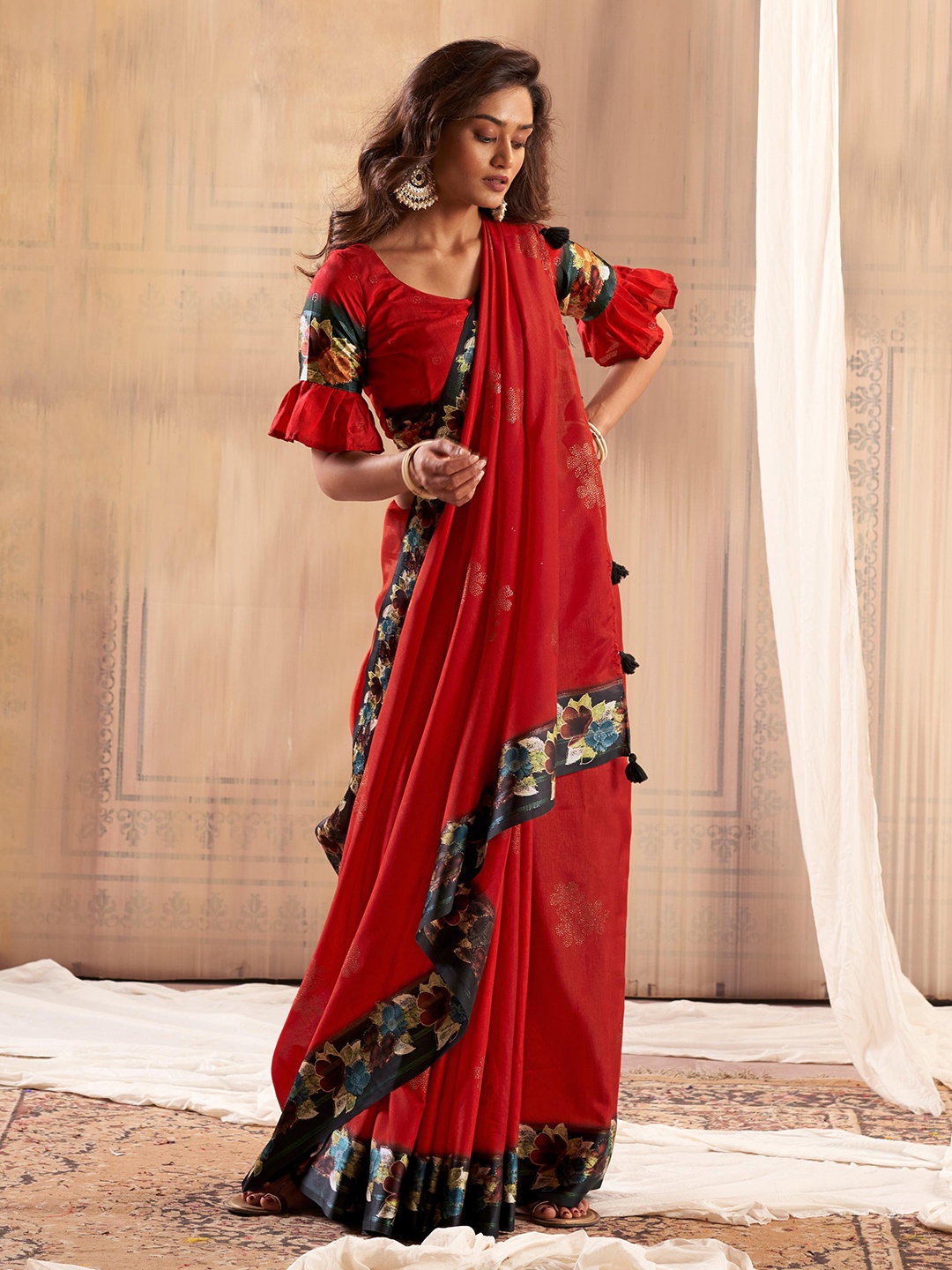 

Mitera Embellished Beads and Stones Floral Silk Blend Saree, Red