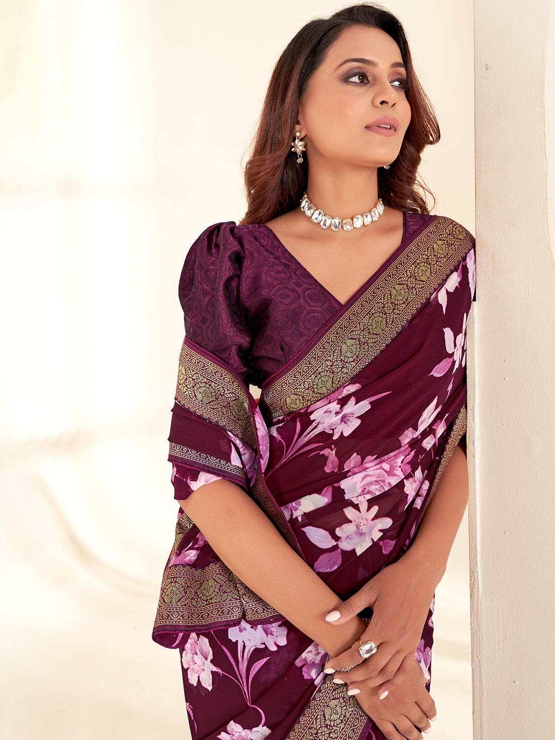 

Mitera Floral Zari Pure Georgette Saree, Burgundy