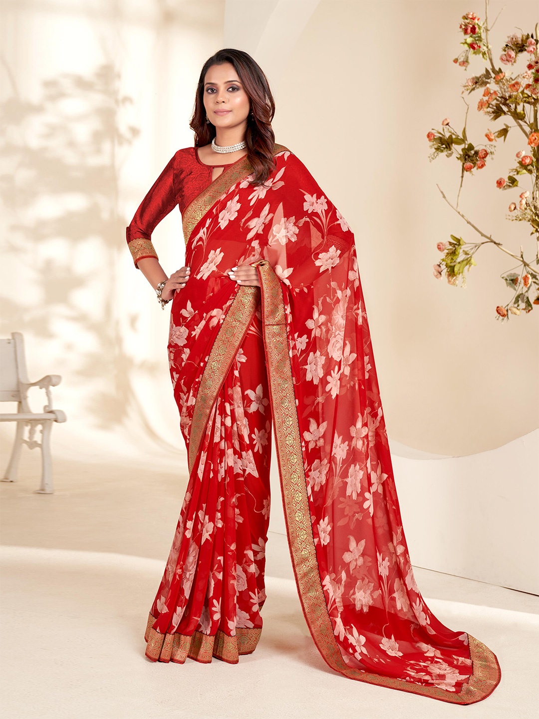Mitera Floral Pure Georgette Saree, Red