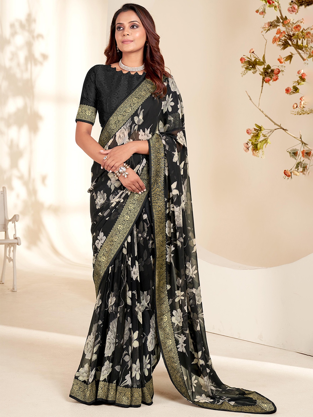 

Mitera Floral Zari Pure Georgette Saree, Black