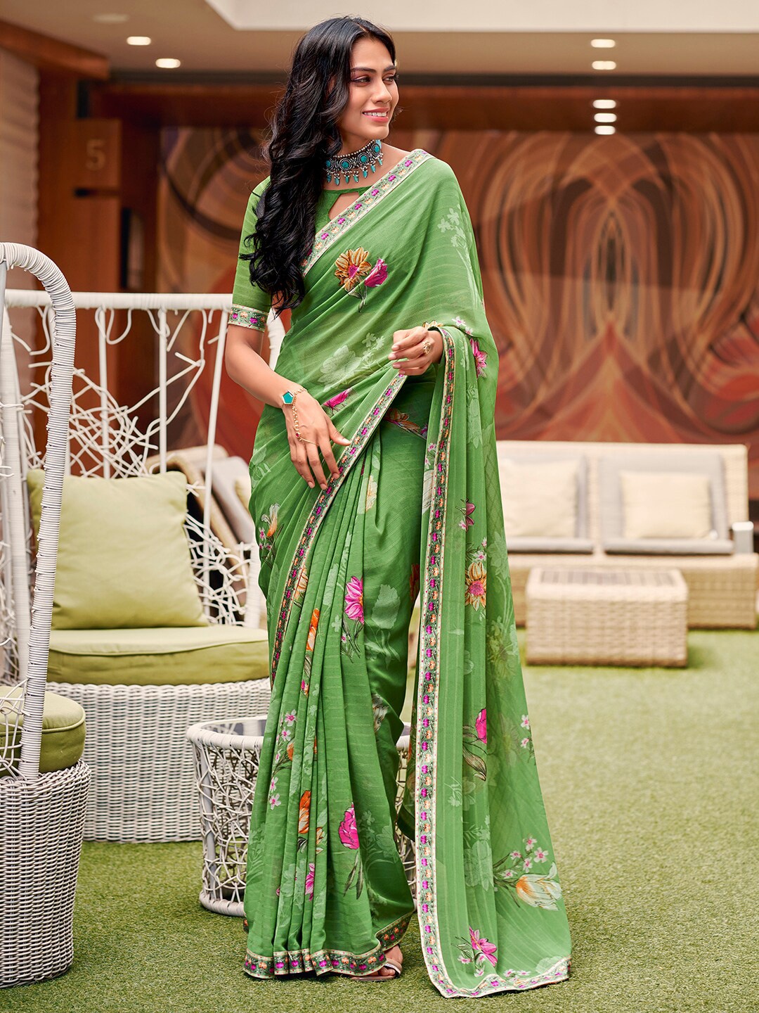 

Mitera Floral Pure Georgette Saree, Green