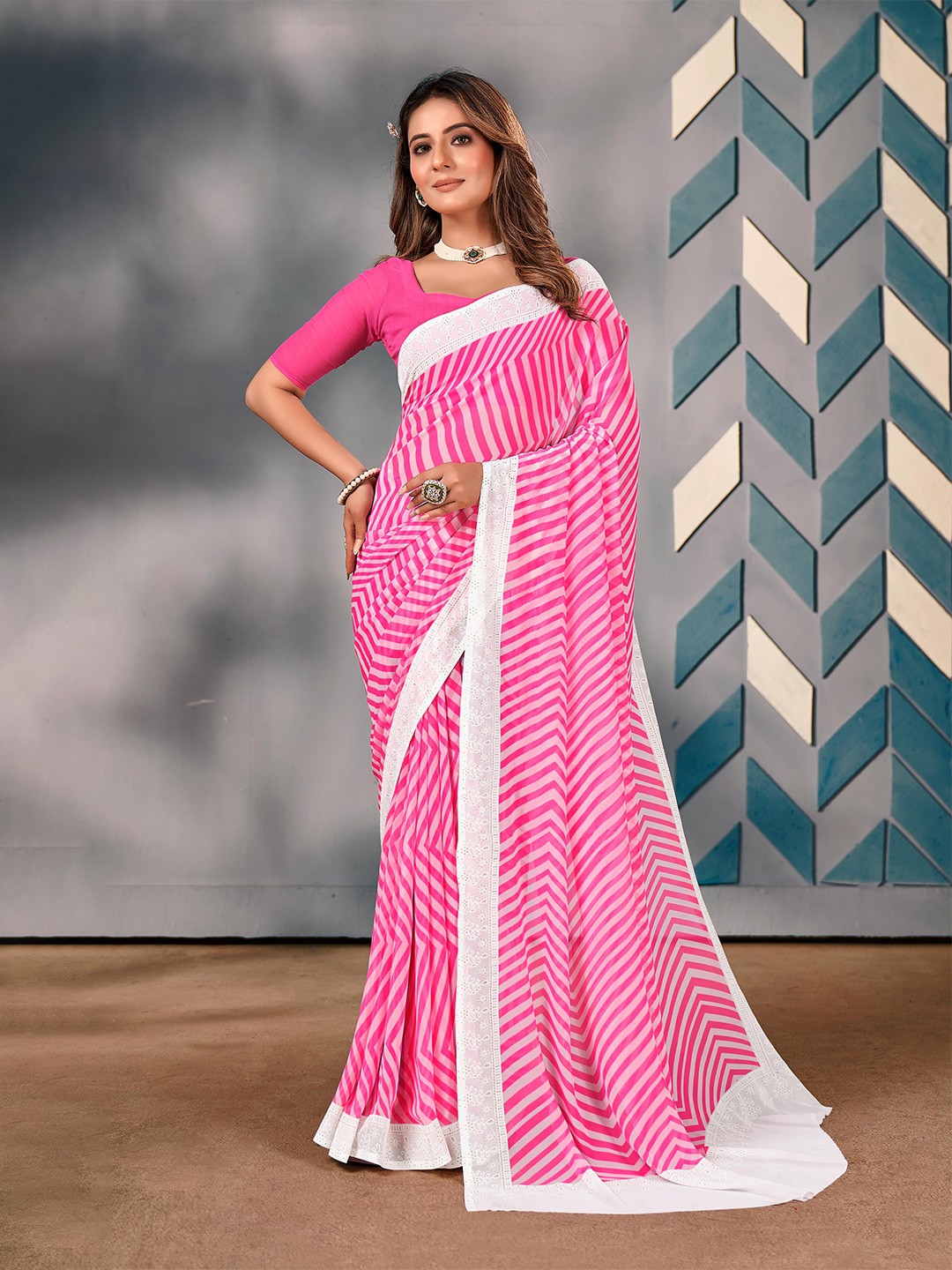 

Mitera Leheriya Pure Georgette Saree, Pink