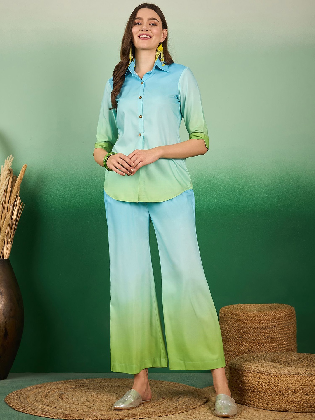 

Sangria Ombre Printed Shirt With Trousers, Blue