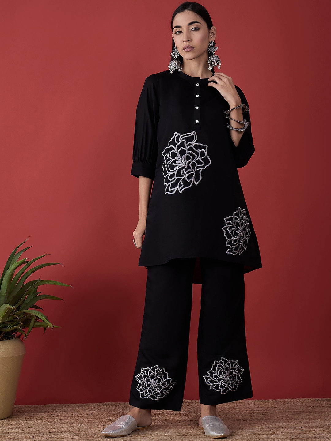 

Anouk Black Floral Embroidered Mandarin Collar Tunic With Trousers Casual Co-Ords