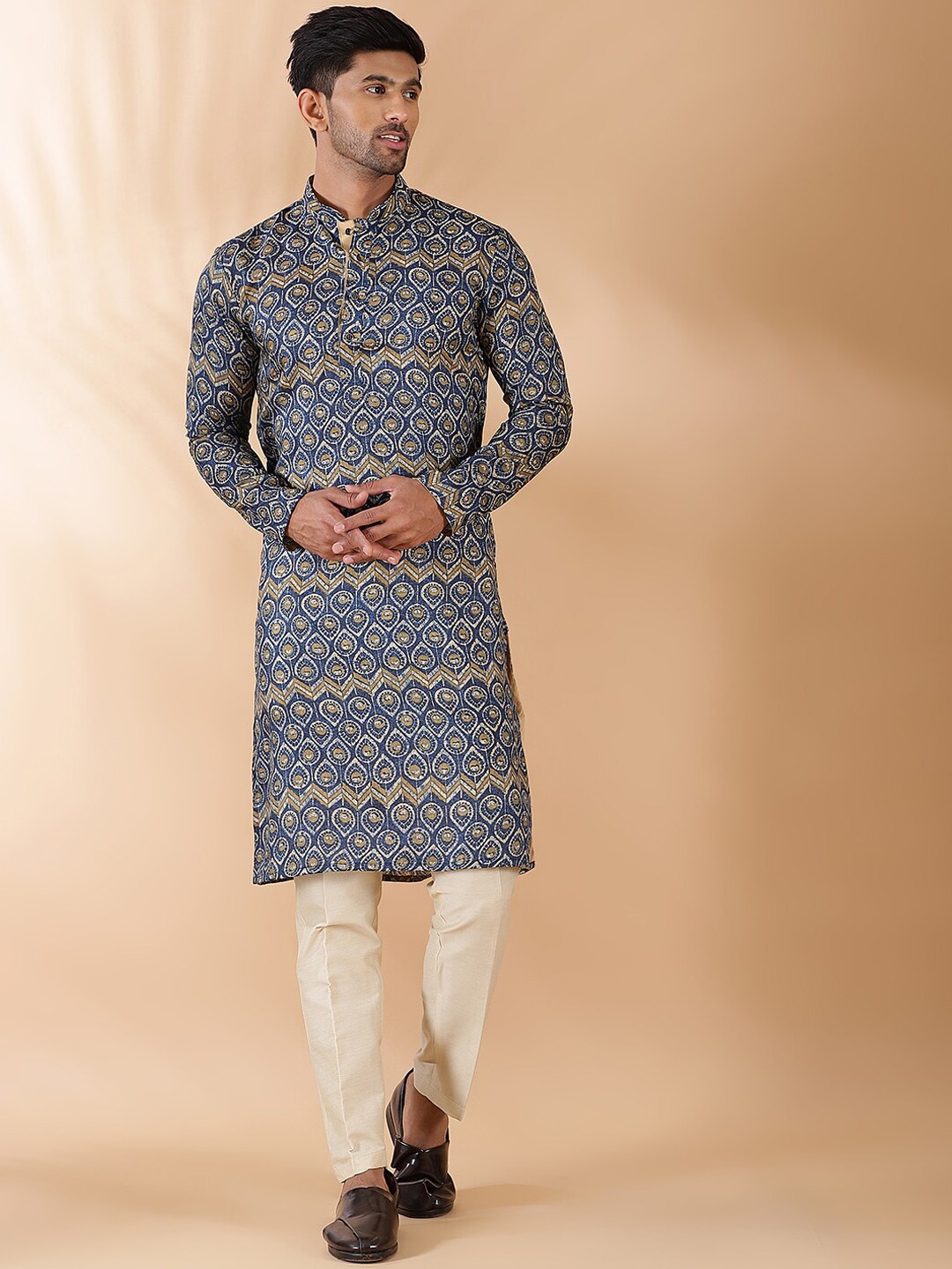 

THE KURTA COMPANY Ethnic Motifs Printed Mandarin Collar Long Sleeves Straight Kurta, Navy blue