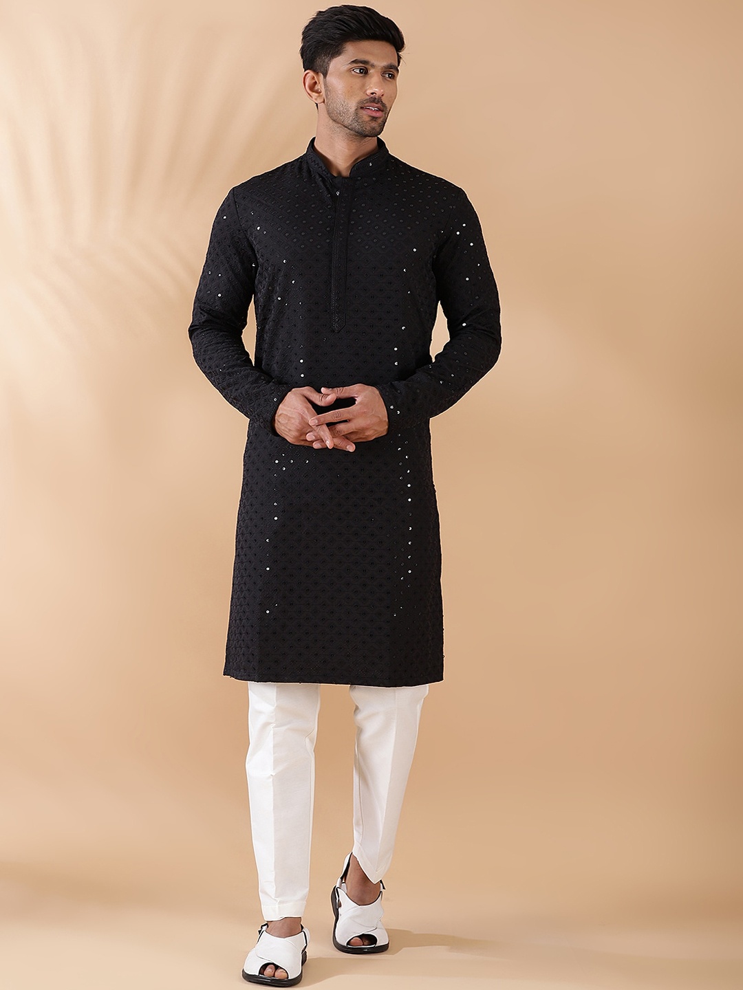 

THE KURTA COMPANY Geometric Embroidered Mandarin Collar Long Sleeves Straight Kurta, Black