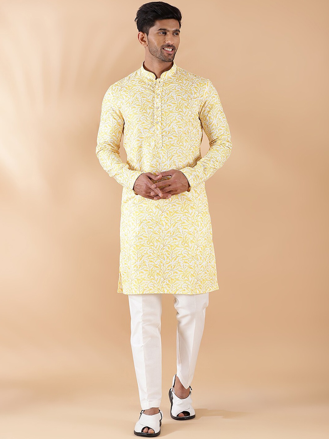 

THE KURTA COMPANY Floral Printed Floral Kurta, Yellow